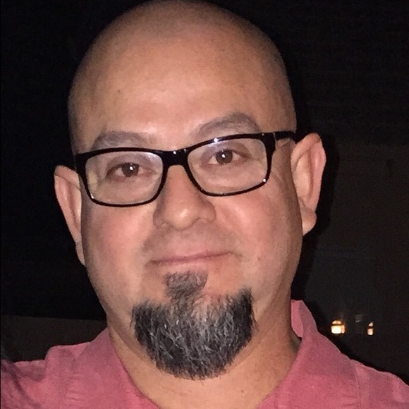 Meet your Posher, Rigoberto - Picture 1 of 1