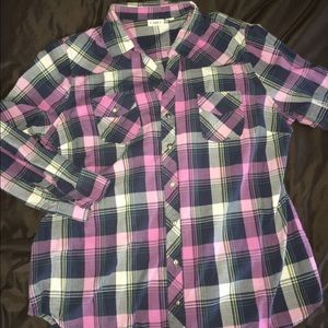 Women's Plaid button up