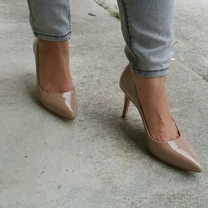 BCBG Paris Tan Gaminkha Pumps