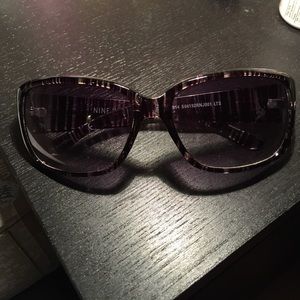 Nine West sunglasses * Host Pick *