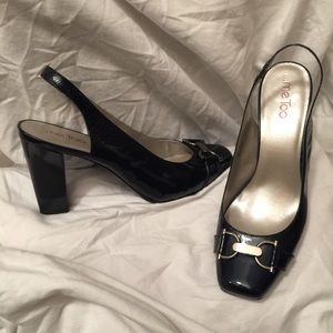 ME TOO Navy Blue Slingback Heels 💙 Sz 10