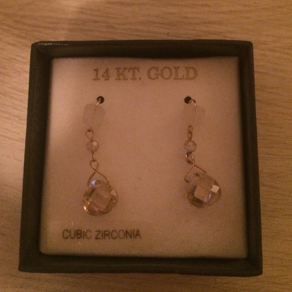 14kt Gold Cubic Zirconia Earrings - Picture 2 of 2