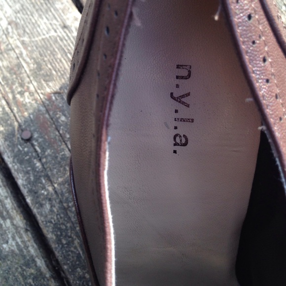 N.Y.L.A Brown Dazey Wedges! - Picture 2 of 4