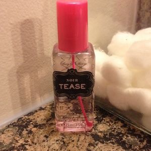 Victoria secrets tease body mist