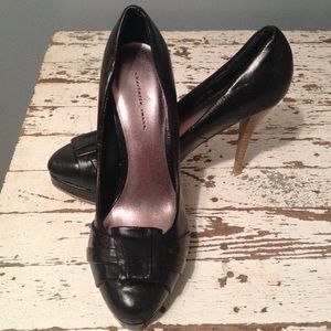 Cute and comfortable black heels