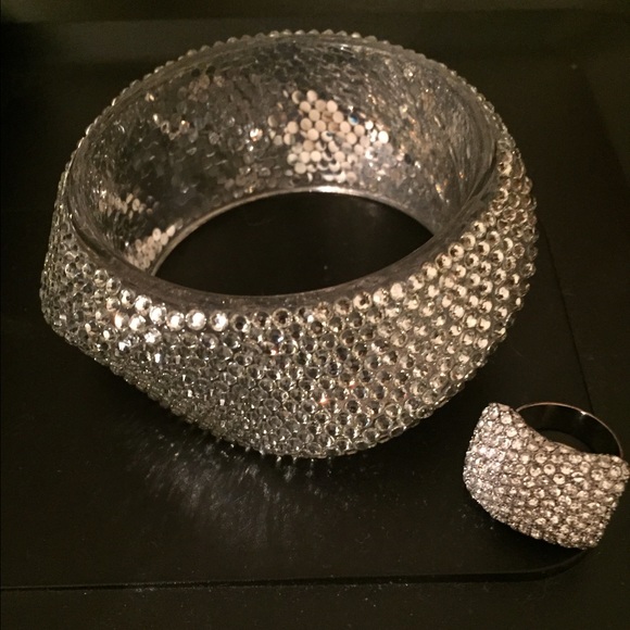 RESERVED: Sparkly bracelet & ring - Picture 4 of 4