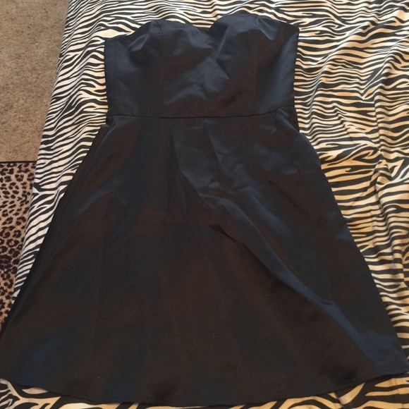 White House Black Market Silk Party Dress - Picture 1 of 4