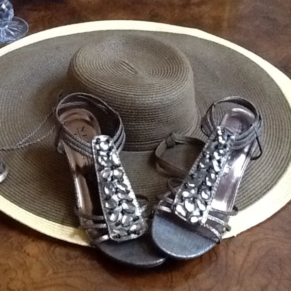 Wedged sandles, almost new size 8