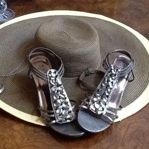 Wedged sandles, almost new size 8