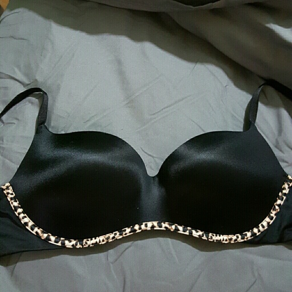 Victoria's Secret Balconet bra.