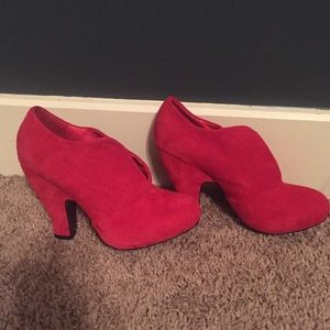 Dolce Marilyn booties