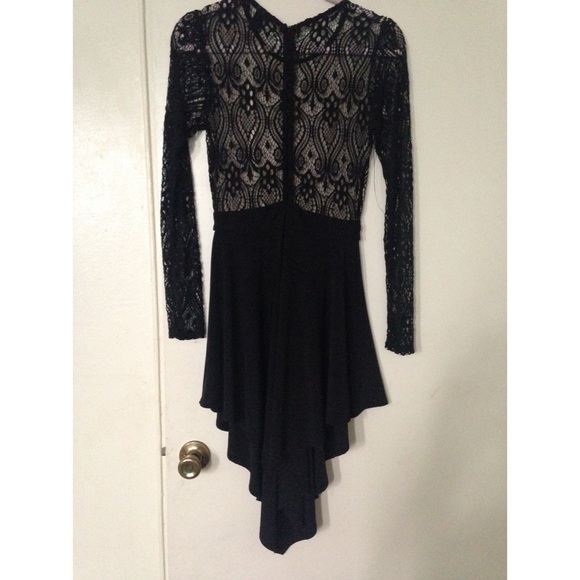 WINDSOR: Lacey Black Dress - Picture 3 of 3