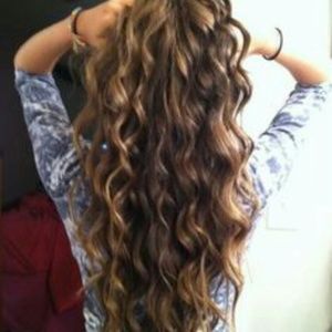 Meet your Posher, Cassandra