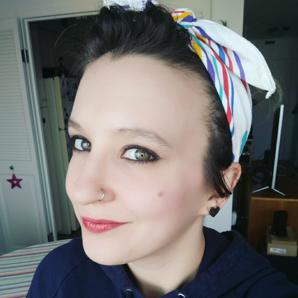 Meet Your Posher, Kira | CLE Threads - Picture 3 of 8