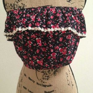 Floral strapless crop top