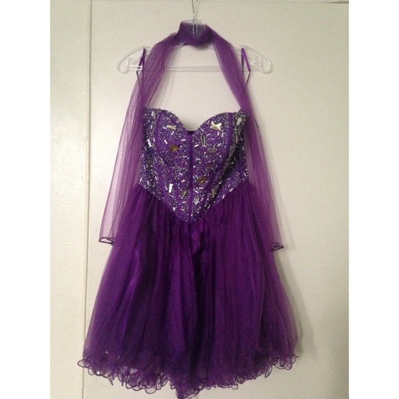 HOMECOMING DRESS - Picture 1 of 4