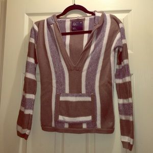 American Eagle Outfitters relaxed fit sweater!