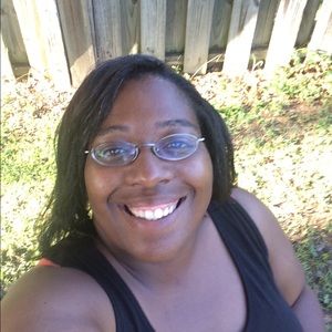 Meet your Posher, Latoya