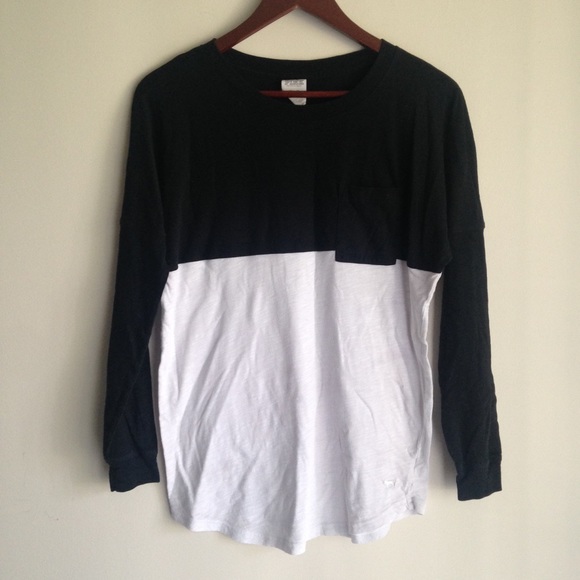RESERVED Victoria's Secret pink pocket tee
