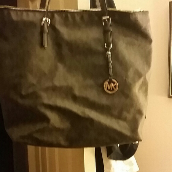 Michael Kors purse