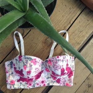 Floral lace bustier bra