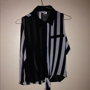 Cute top with half back and half striped.
