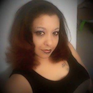 Meet your Posher, Lorraine