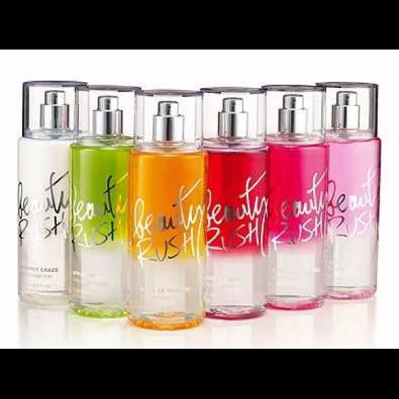 Meet your Posher, Tori - Picture 2 of 2