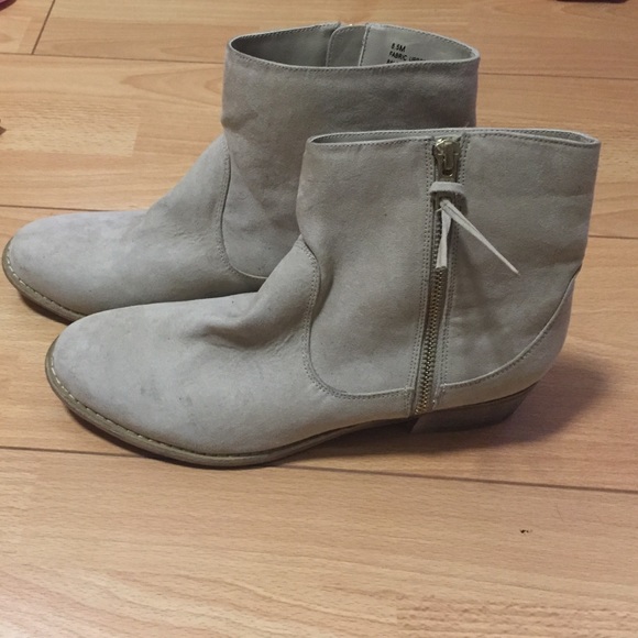 Diba cream colored boots!