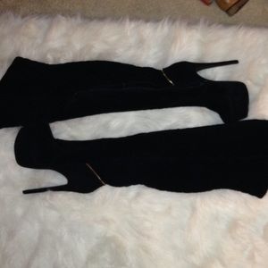 Over the knee boot heels