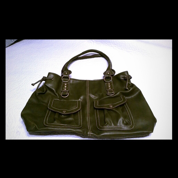 OLIVE GREEN BAG. NEW WITHOUT TAGS