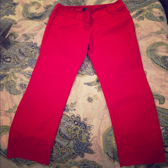 🚫SOLD🚫Limited crop pants red