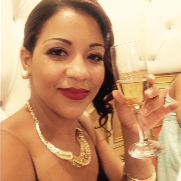 Meet your Posher, Hirbania - Picture 1 of 1