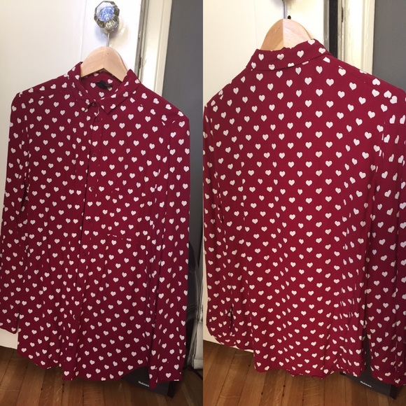 TOPSHOP burgundy collared button up heart pattern - Picture 1 of 2