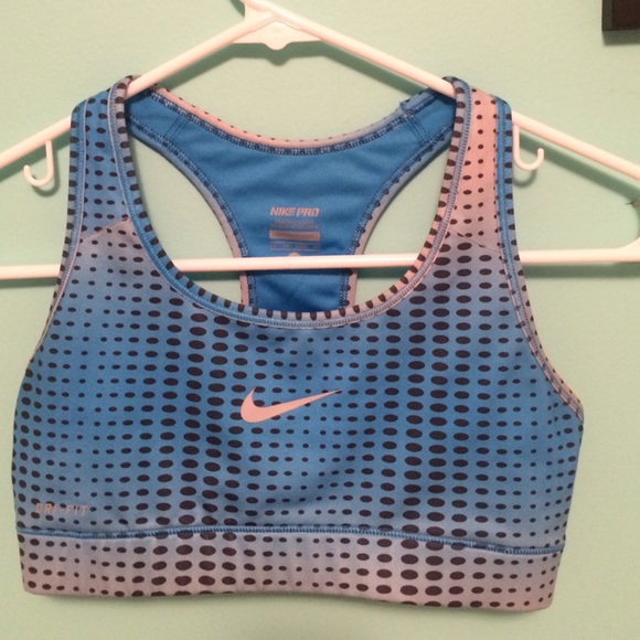 Nike Pro Gradient Sports Bra