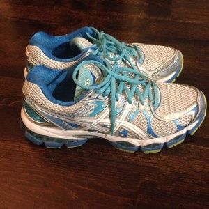 Asics gel nimbus 16 running shoes