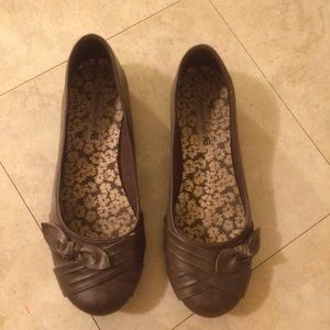 American Eagle (Payless) brown flats