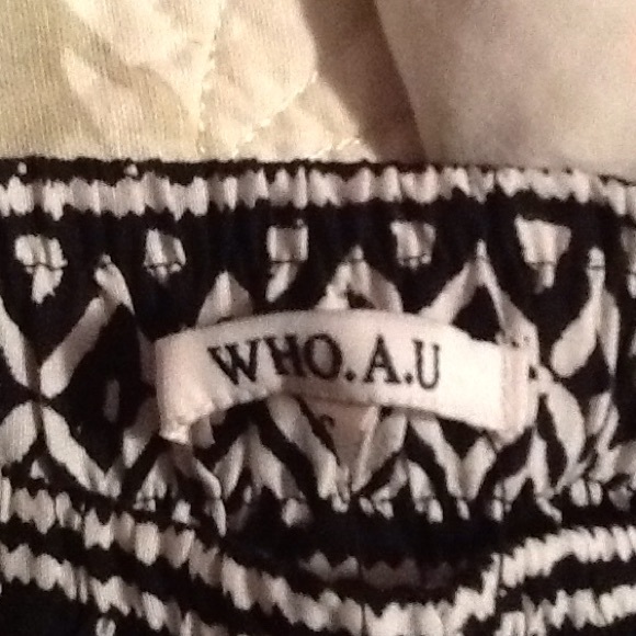 WHO.A.U brand. shorts. - Picture 3 of 4