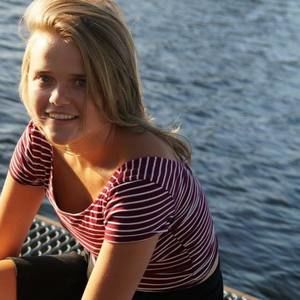 Meet your Posher, Brooke