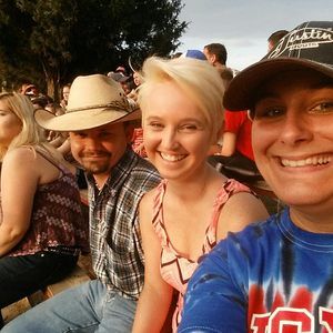 Meet your Posher, Dana