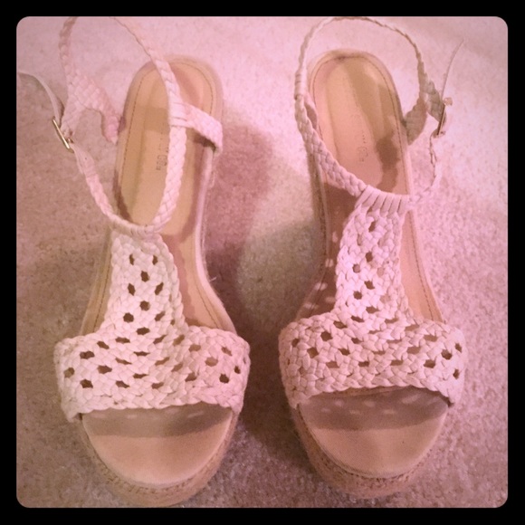 Tan lattice wedges