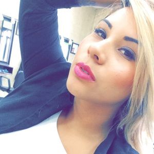 Meet your Posher, Carina