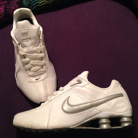 Nike Shocks