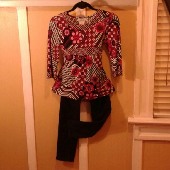 Black Jeans - Picture 2 of 4