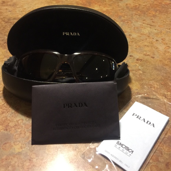 Beautiful Classy Prada Sun Glasses ❤️❤️❤️❤️ - Picture 1 of 4