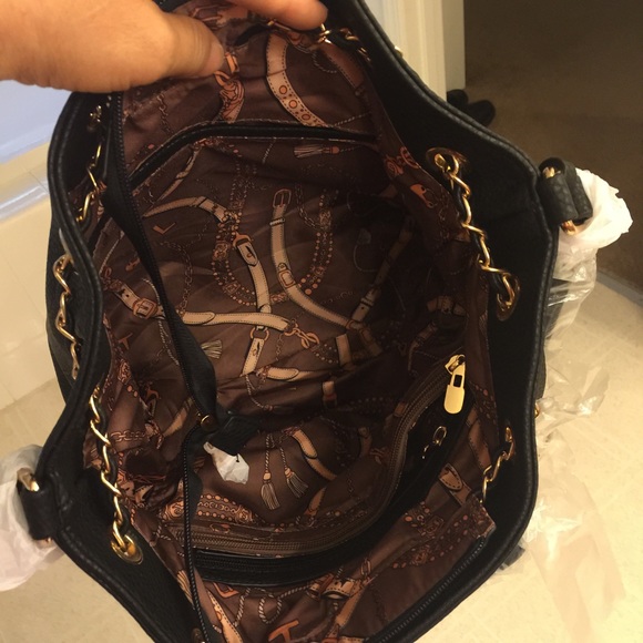 Purse - Picture 2 of 2