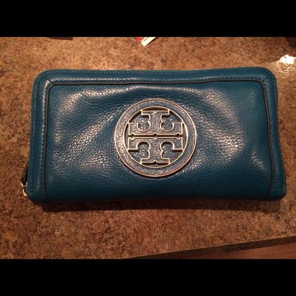 Tory Burch Reva Wallet