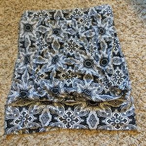 Black and white tank top