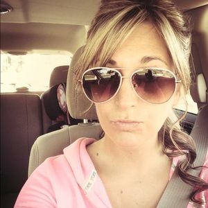 Meet your Posher, Mandy