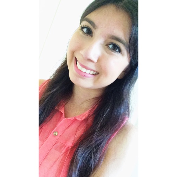 Meet your Posher, Vanessa